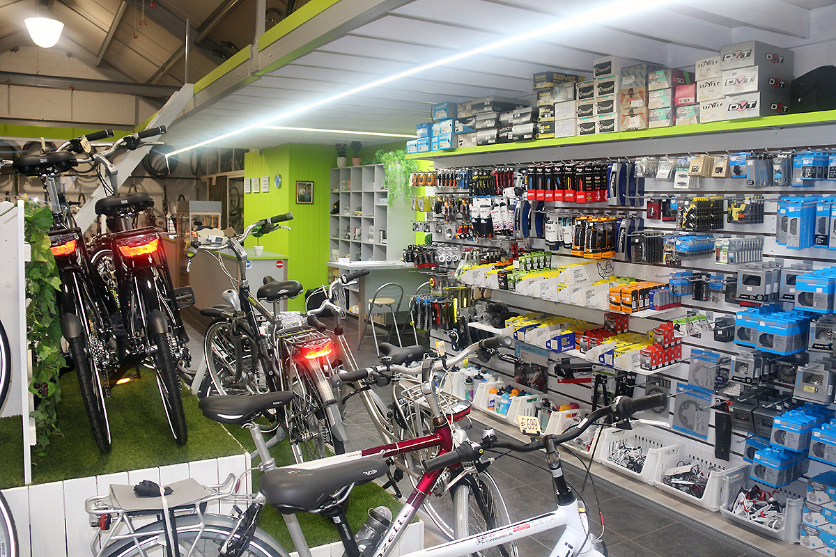 Fietsenwinkel voor stadsfietsen, sportfietsen in Wevelgem, Moorsele en Gullegem.
